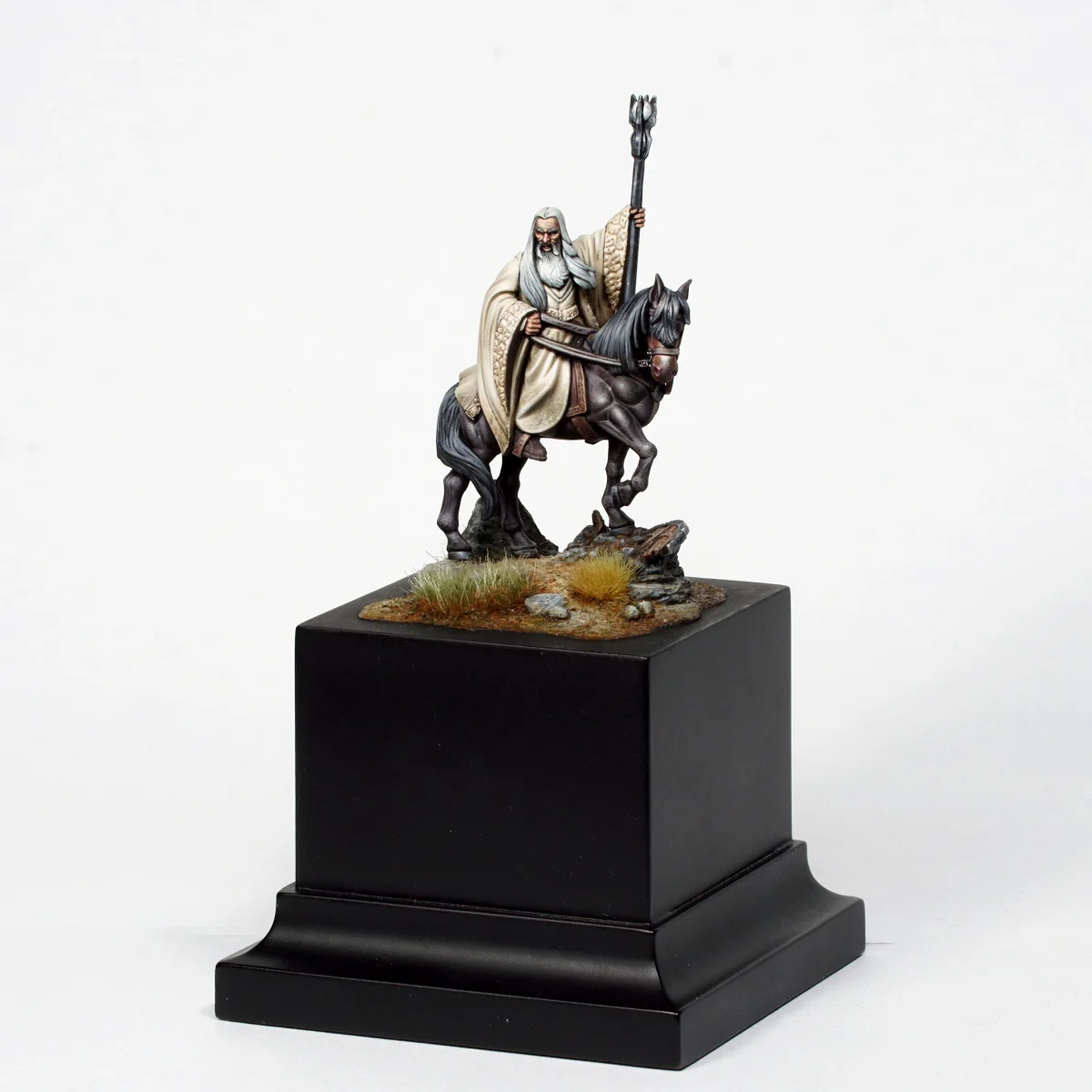 Sauruman Rune Saruman the White | Putty & Paint