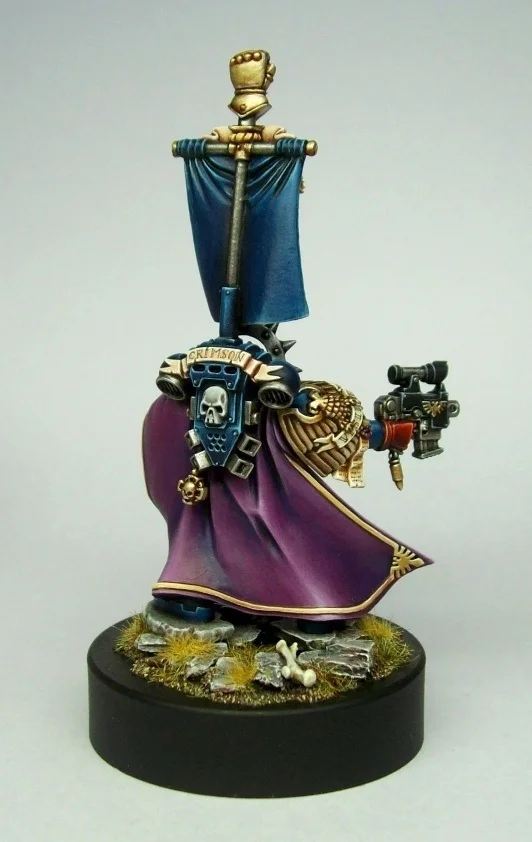 Crimson Fist Captain Visidar | Putty & Paint