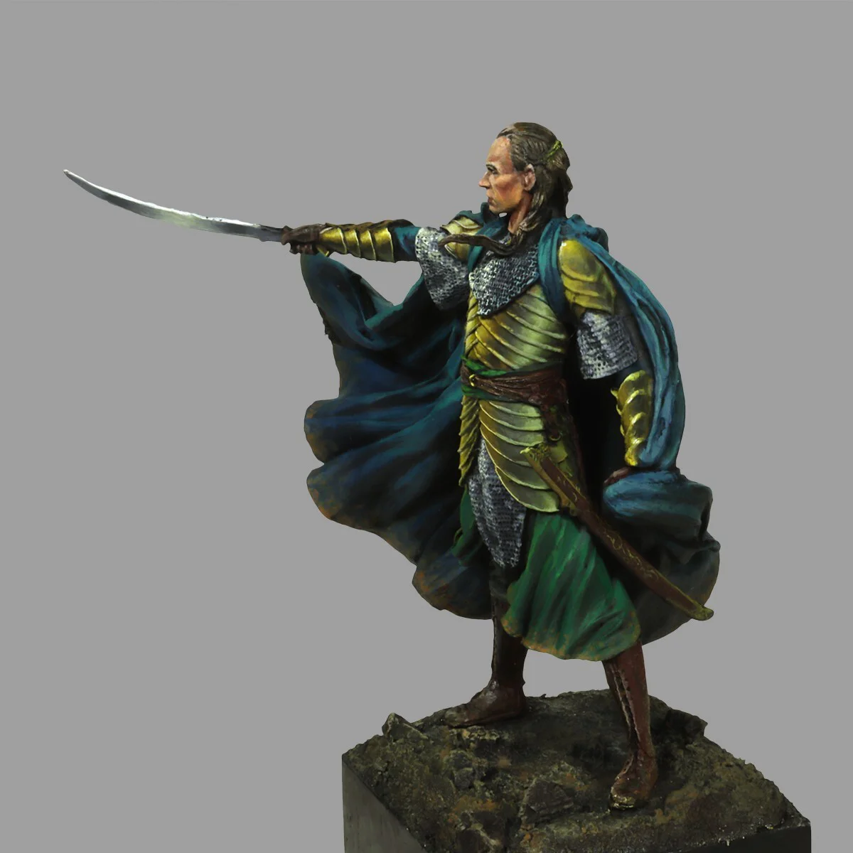 Elron Repaint Elrond | Putty & Paint